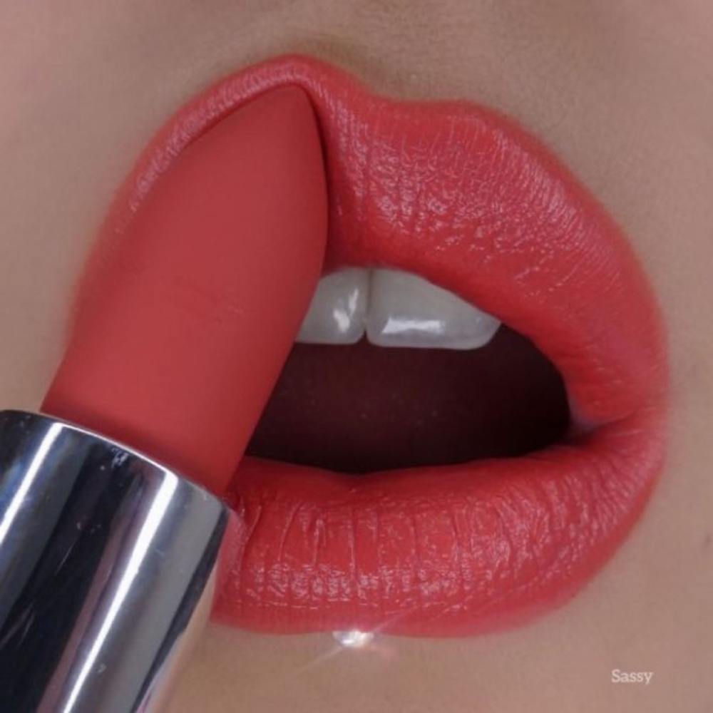 Bellapierre mineral lipstick- Sassy 3.5g/0.123oz Full Size NIB